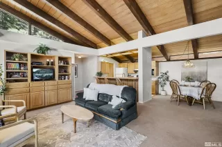 Photo #2: 220012252 Listing 