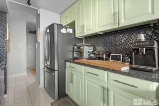 Photo #3: 230003623 Listing