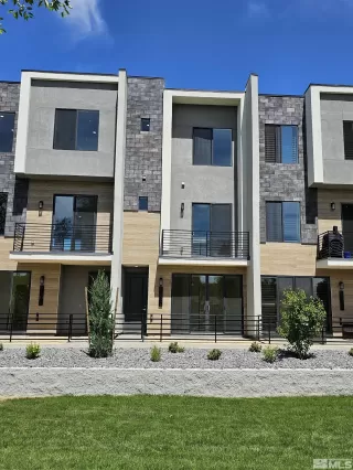 Photo #2: 230006466 Listing