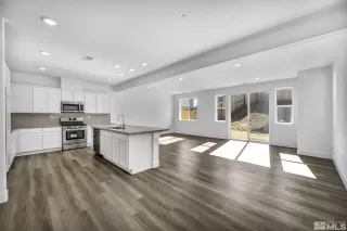 Photo #3: 230006577 Listing 