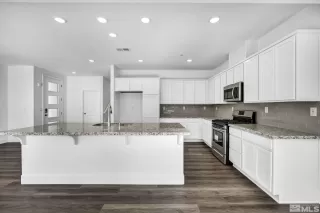 Photo #4: 230006577 Listing 