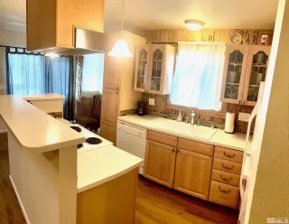 Photo #2: 230008570 Listing 