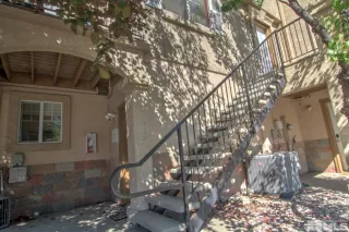 Photo #4: 230008613 Listing