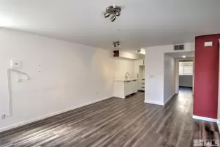 Photo #5: 230008613 Listing