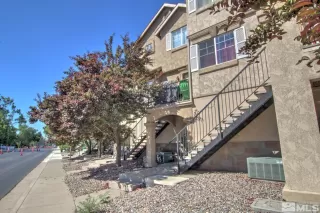 Photo #4: 230008647 Listing 