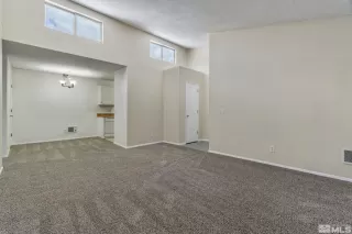 Photo #4: 230009949 Listing