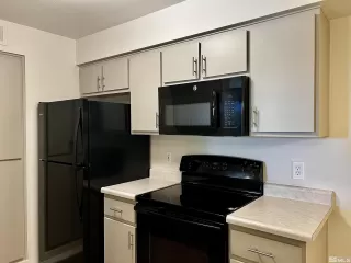 Photo #3: 230010494 Listing