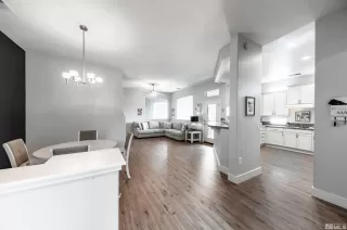 Photo #5: 230010528 Listing 