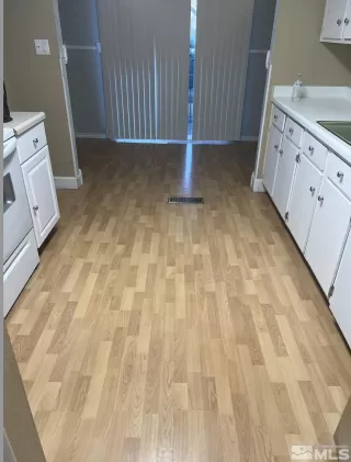 Photo #3: 230010625 Listing