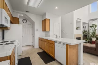 Photo #6: 230011139 Listing 