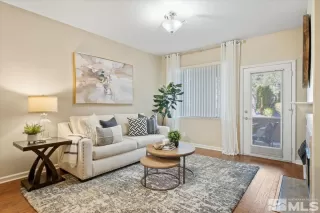 Photo #4: 230011309 Listing 