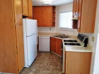 Photo #2: 230011415 Listing 