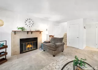 Photo #3: 230011619 Listing