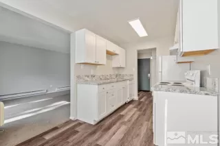 Photo #4: 230011735 Listing