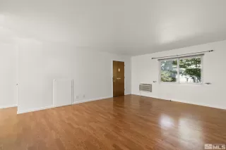 Photo #5: 230011893 Listing