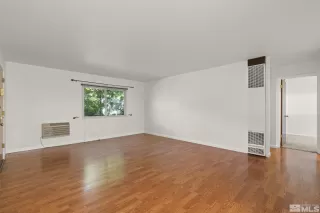 Photo #6: 230011893 Listing