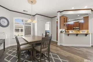 Photo #5: 230012193 Listing