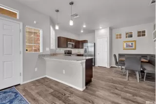 Photo #3: 230012261 Listing 