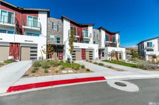 Photo #5: 230012289 Listing