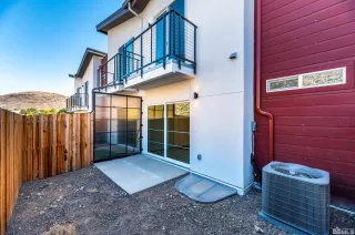 Photo #6: 230012289 Listing