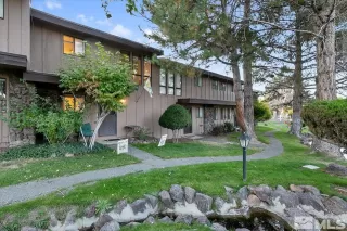 Photo #2: 230012347 Listing