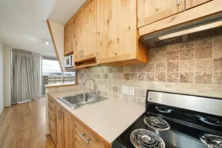 Photo #6: 230012412 Listing 