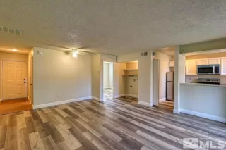 Photo #5: 230012480 Listing