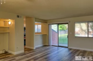 Photo #6: 230012480 Listing