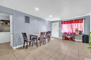 Photo #4: 230012505 Listing 