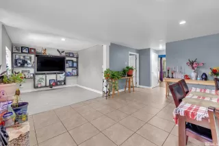 Photo #5: 230012505 Listing 