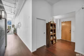 Photo #3: 230012585 Listing