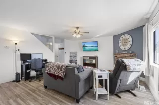 Photo #5: 230012637 Listing 