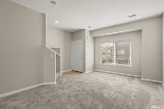 Photo #4: 230012731 Listing 