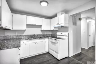 Photo #6: 230012764 Listing