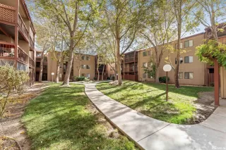 Photo #2: 230012796 Listing 