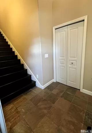 Photo #2: 230012803 Listing