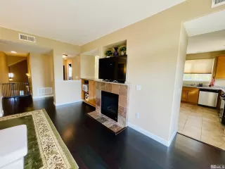 Photo #3: 230012803 Listing