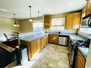 Photo #5: 230012803 Listing