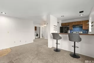 Photo #1: 230012827 Listing