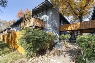 Photo #2: 230012827 Listing