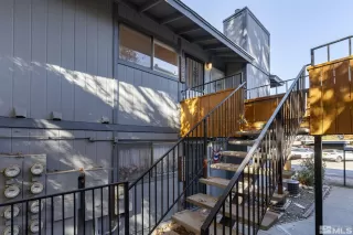 Photo #3: 230012827 Listing