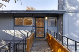 Photo #4: 230012827 Listing