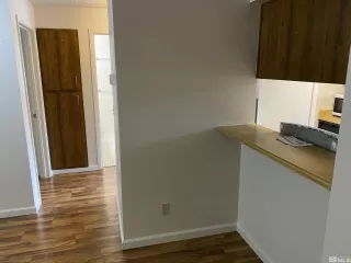 Photo #5: 230012959 Listing