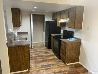 Photo #3: 230012995 Listing