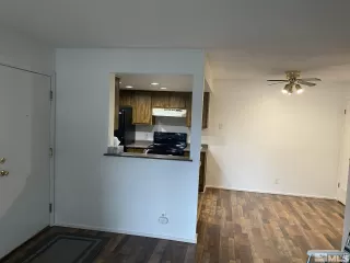 Photo #4: 230012995 Listing