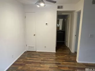 Photo #5: 230012995 Listing