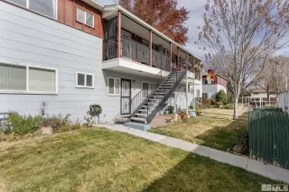 Photo #4: 230013036 Listing