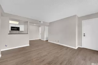 Photo #3: 230013044 Listing