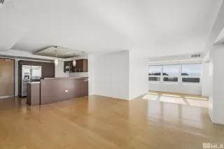 Photo #3: 230013049 Listing 