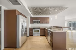 Photo #6: 230013049 Listing 